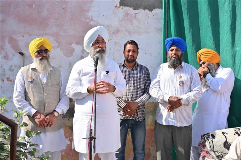 बादलों ने पंजाब के विश्वास और भविष्य के साथ किया धोखा, अब राज्य की राजनीति में उनका कोई वजूद नहीं: हरमीत सिंह संधू