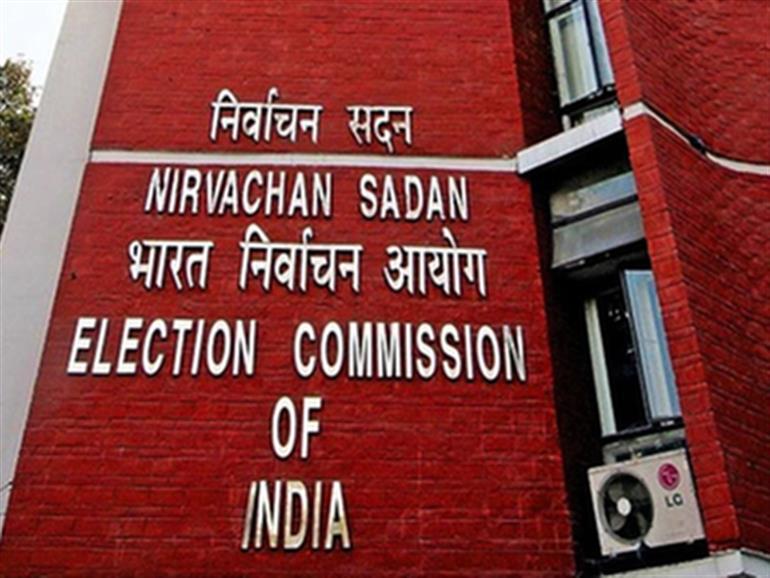 कांग्रेस द्वारा बिहार में मतदाताओं की संख्या में 3 लाख की वृद्धि की ओर इशारा करने के बाद चुनाव आयोग ने स्पष्टीकरण दिया