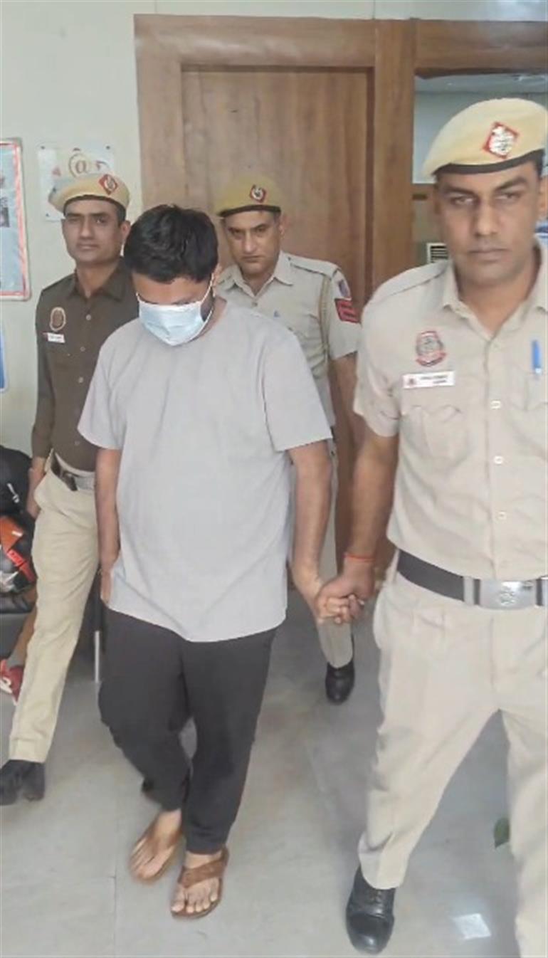 दिल्ली पुलिस ने अंतरराज्यीय साइबर धोखाधड़ी गिरोह का भंडाफोड़ किया; 3 गिरफ्तार