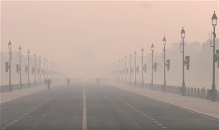 दिल्ली में स्मॉग की चादर छाई, AQI फिर से बहुत खराब हुआ, जहांगीरपुरी 400 के पार