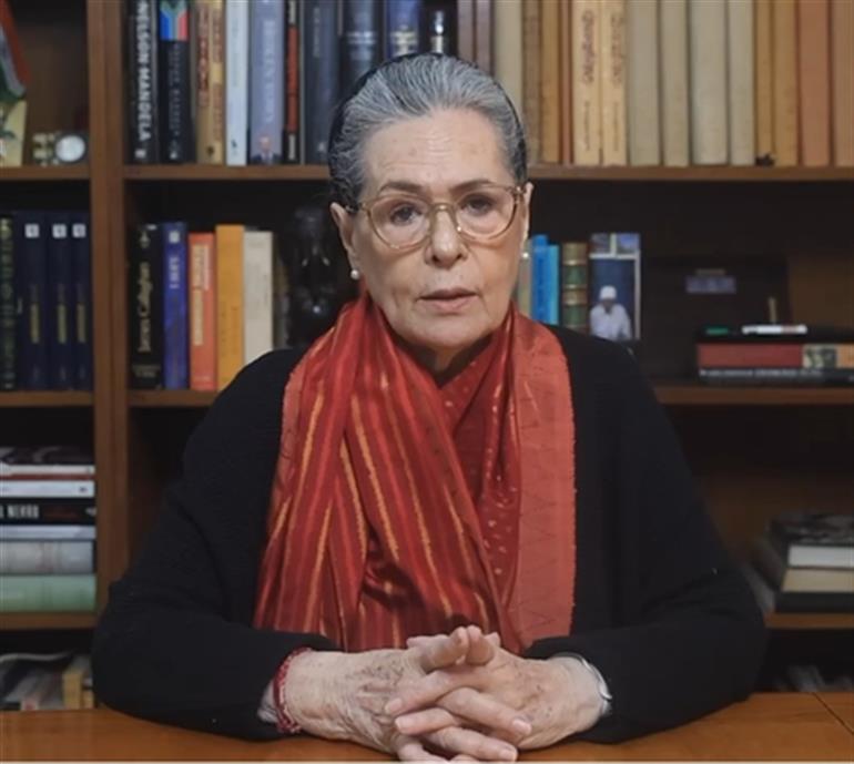 'मनरेगा पर बुलडोजर': सोनिया गांधी ने G RAM G बिल को लेकर मोदी सरकार पर हमला बोला