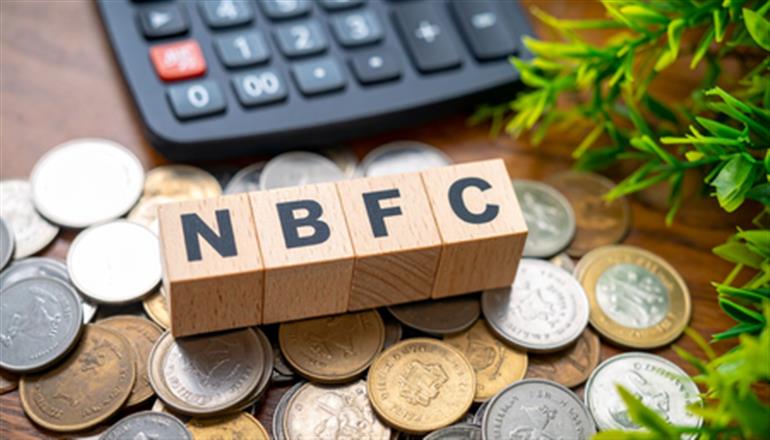 भारत की गोल्ड-लोन NBFCs के एसेट्स अंडर मैनेजमेंट FY27 में बढ़कर 4 लाख करोड़ रुपये हो जाएंगे