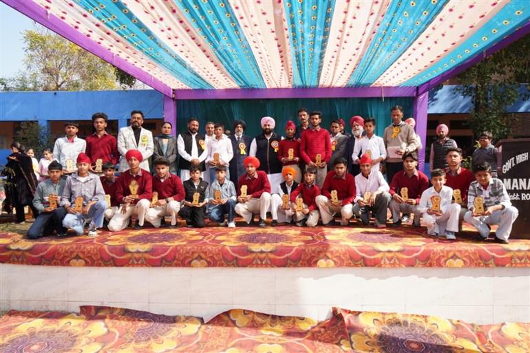 हरजोत सिंह बैंस ने श्री आनंदपुर साहिब क्षेत्र के सरकारी हाई स्कूल मानकपुर में वर्कशॉप का नेतृत्व किया