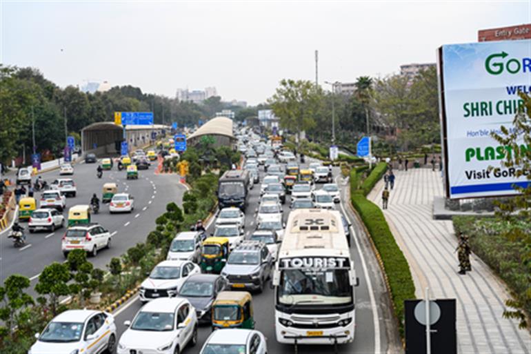 भारत में यात्री वाहनों की बिक्री में उछाल, वित्त वर्ष 2026 में 5-7 प्रतिशत की वृद्धि की संभावना