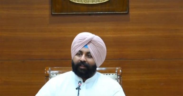 पंजाब में होला मोहल्ला उत्सव में एकल-उपयोग प्लास्टिक पर प्रतिबंध के साथ पर्यावरण-अनुकूल बदलाव