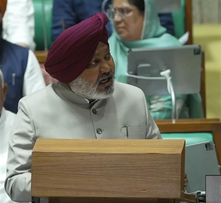 पंजाब के मंत्री चीमा ने कांग्रेस विधायक खैरा की 'अपमानजनक' टिप्पणी की कड़ी निंदा की