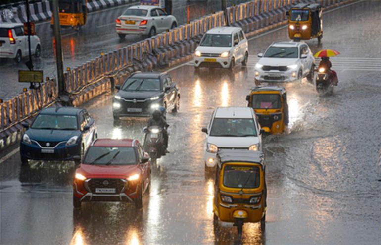 मौसम विभाग ने तमिलनाडु के दो जिलों में बारिश का अनुमान लगाया है, राज्य के अन्य हिस्सों में शुष्क मौसम जारी रहेगा।