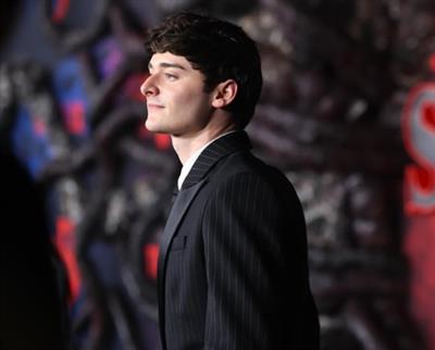 नोआ श्नैप का कहना है कि चाइल्ड एक्टर्स को थेरेपी की ज़रूरत होती है