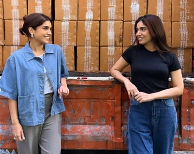 भूमि पेडनेकर ने अपनी बहन समीक्षा को जन्मदिन की शुभकामनाएं दीं, जिन्हें वह 'अपनी दुनिया, अपना जीवन' कहती हैं।